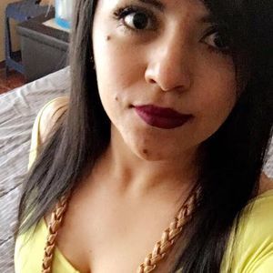 Meet your Posher, Enriqueta